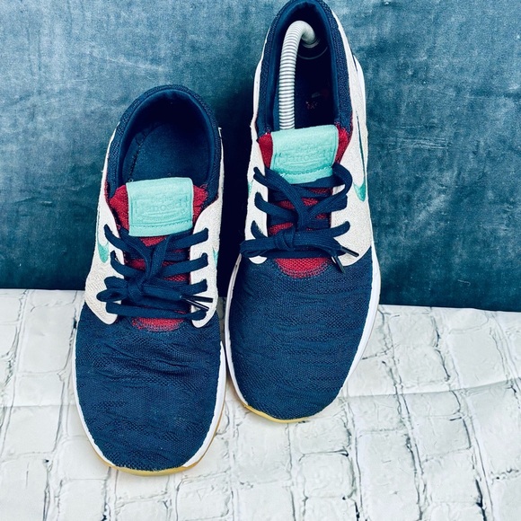 Nike Stefan Janoski Blue and Red Sneakers with Air Max Cushioning Sz 8 - Picture 2 of 9